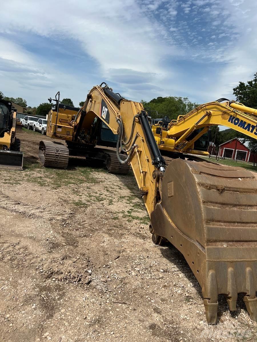 CAT 323FL Crawler excavators