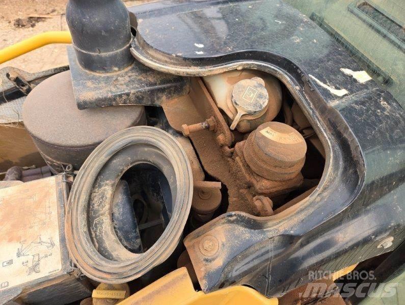CAT 416E Backhoe loaders