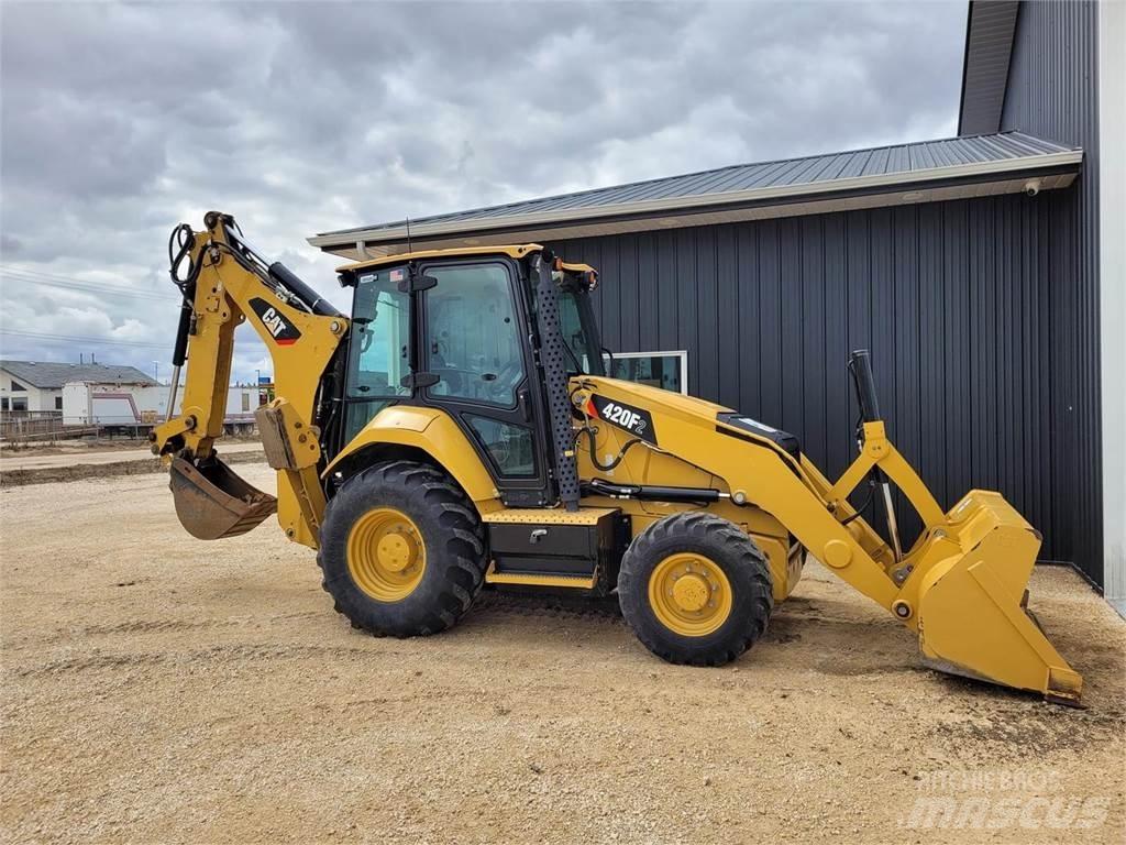CAT 420F2 Backhoe loaders