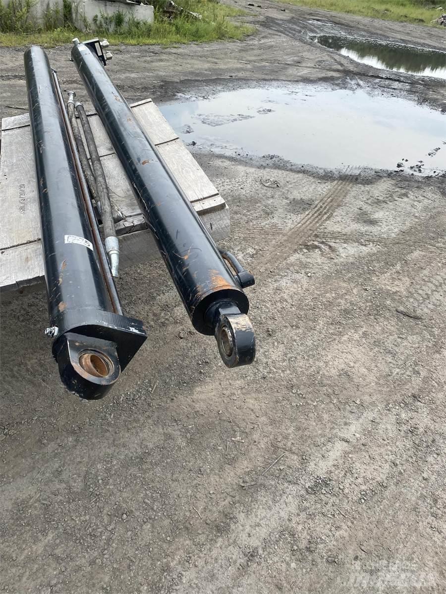 CAT 740B Transportation - Others
