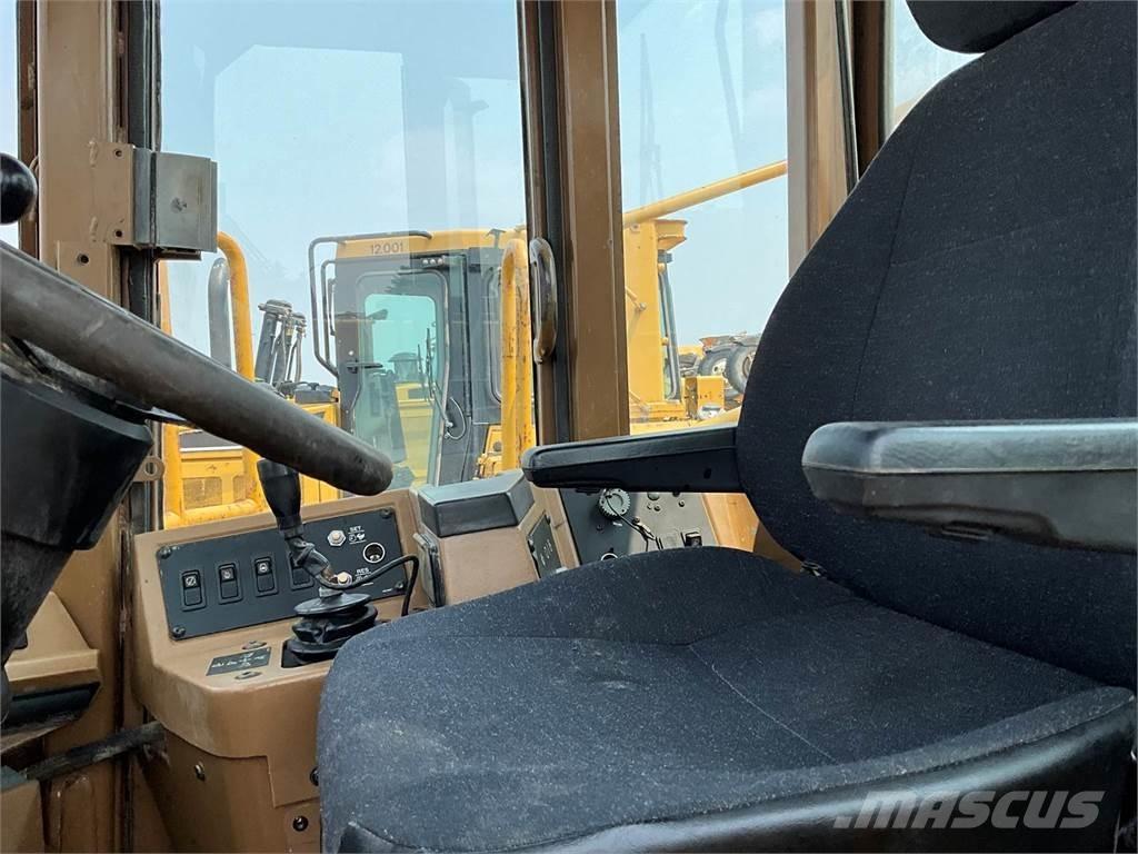 CAT 815F Soil compactors