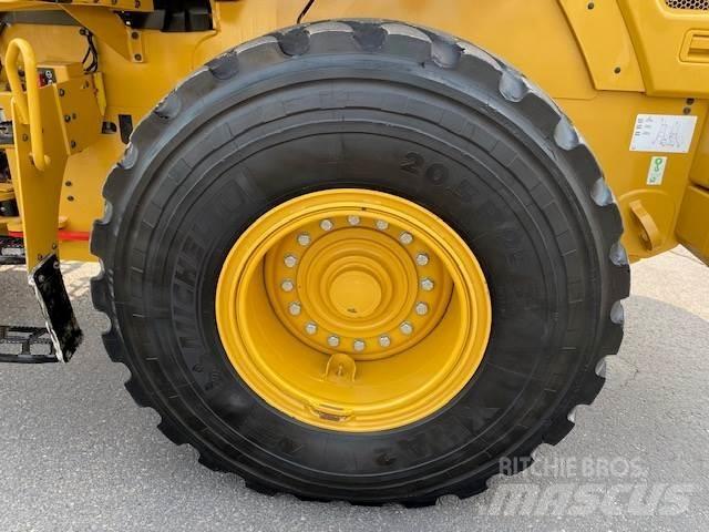 CAT 938M Wheel loaders