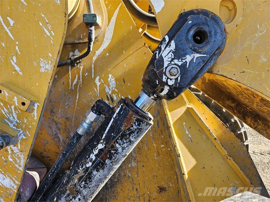 CAT 938M Wheel loaders