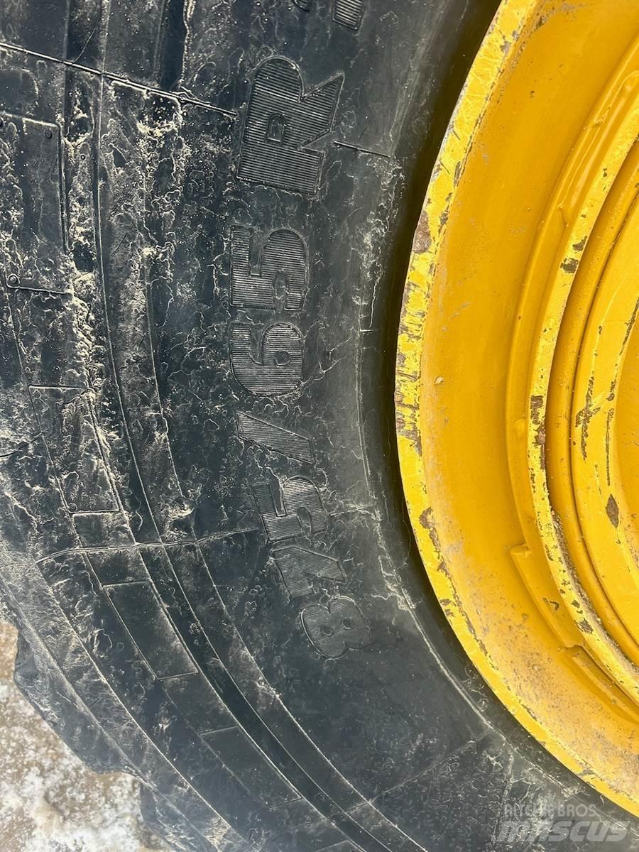 CAT 980M Wheel loaders