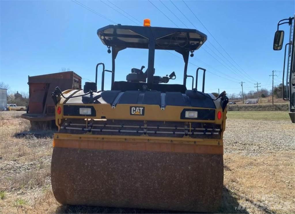 CAT CB15 Single drum rollers