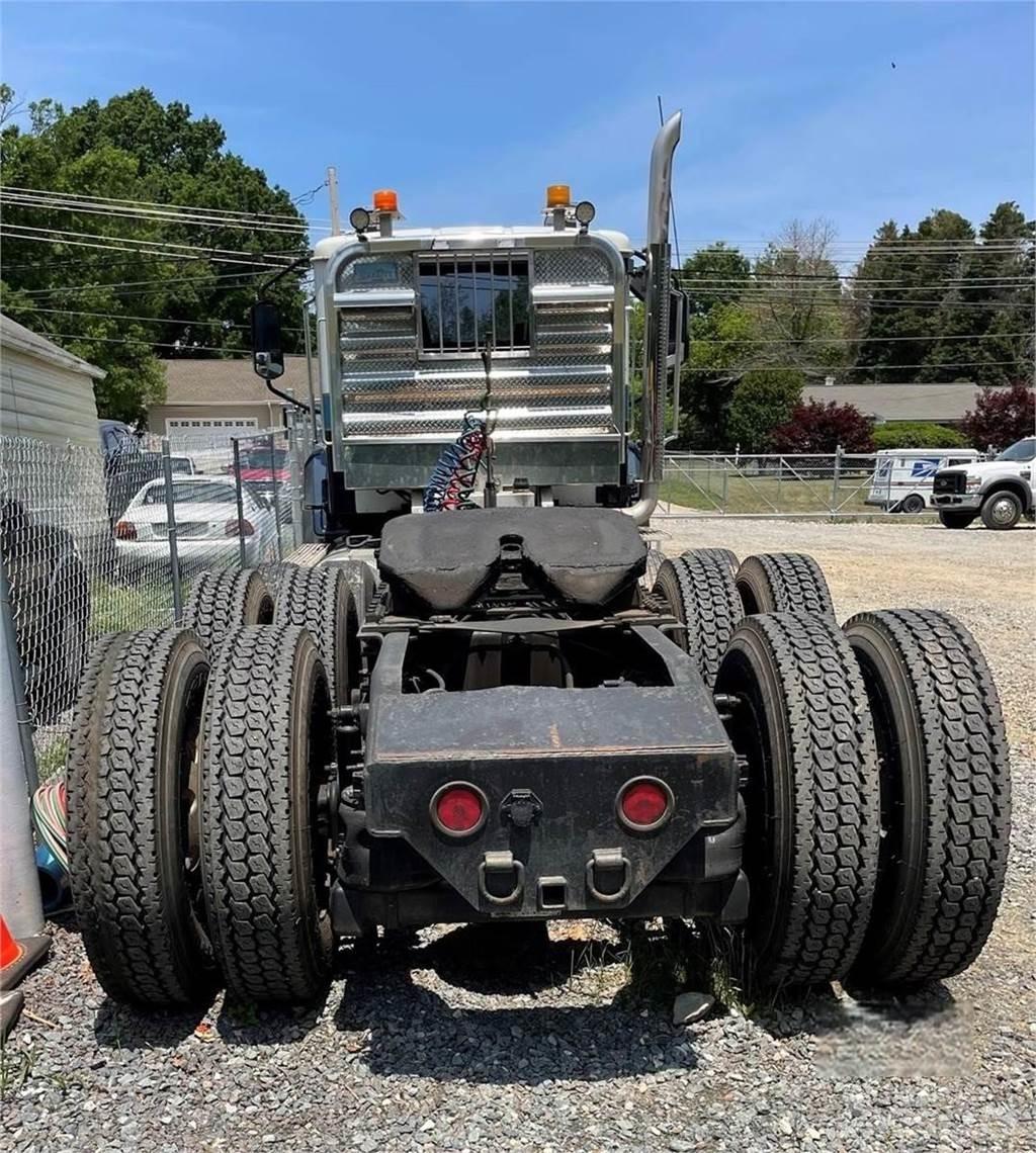 CAT CT660S Tractor Units