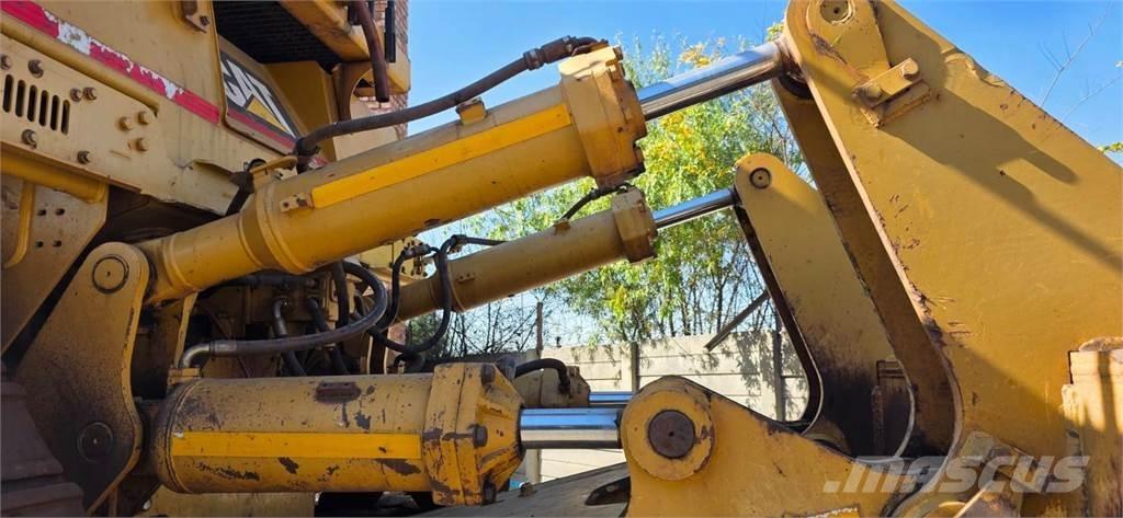 CAT D10T Crawler dozers