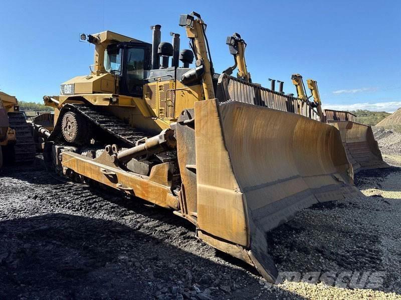 CAT D11T Crawler dozers