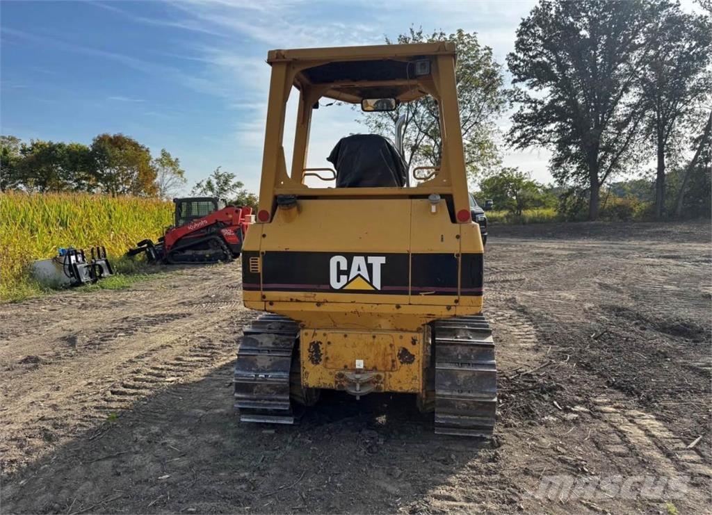 CAT D3G XL Crawler dozers