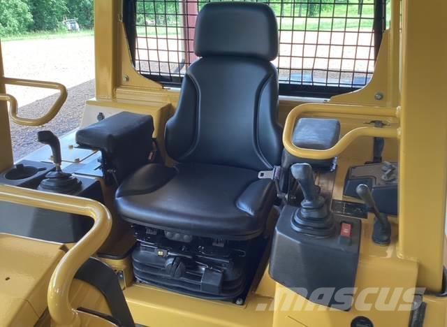 CAT D5G XL Crawler dozers