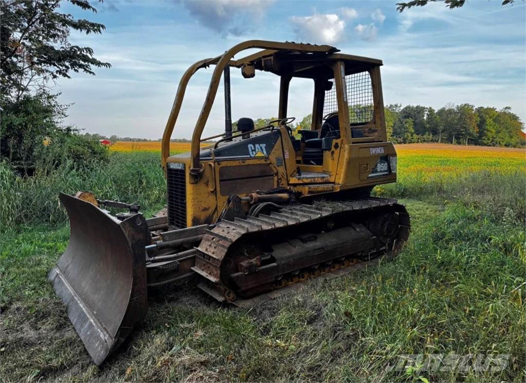 CAT D5G XL Crawler dozers