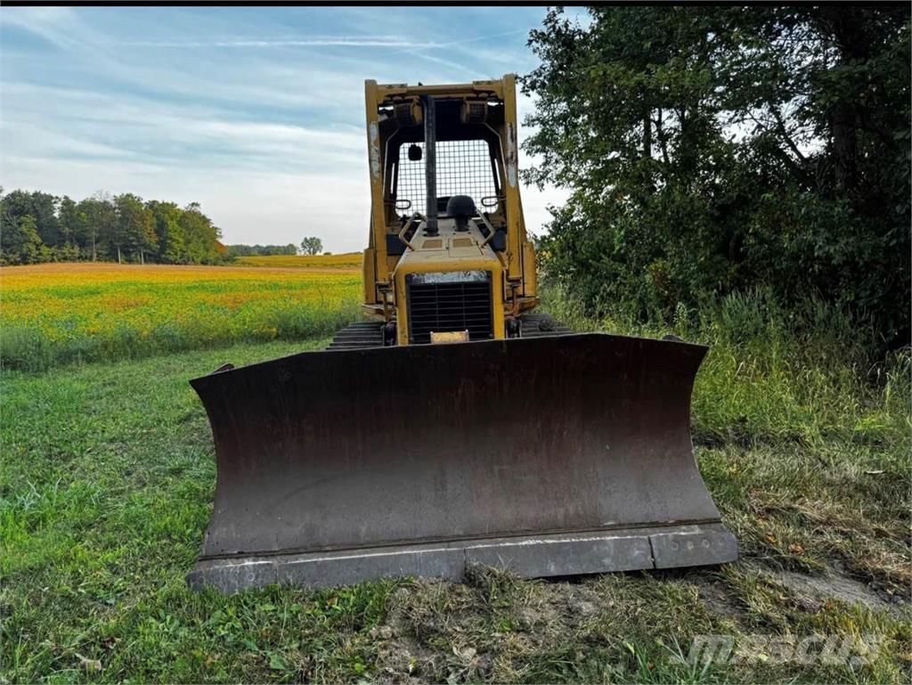 CAT D5G XL Crawler dozers