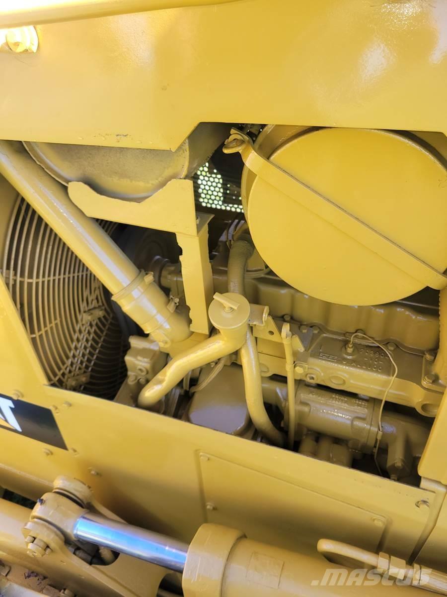 CAT D5H Crawler dozers