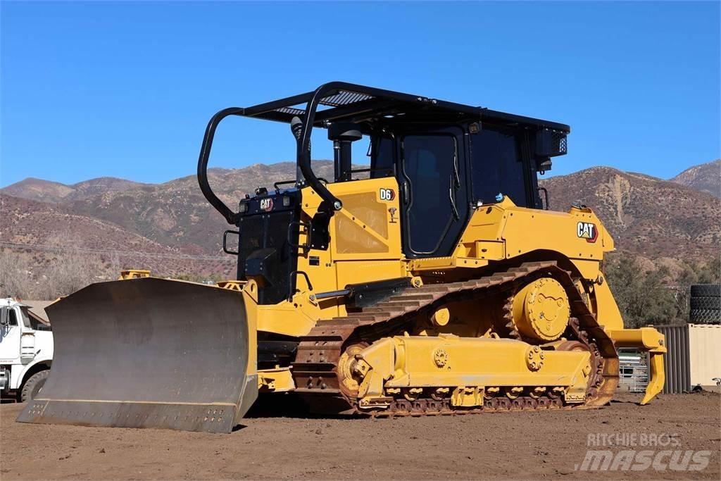 CAT D6 XL Crawler dozers