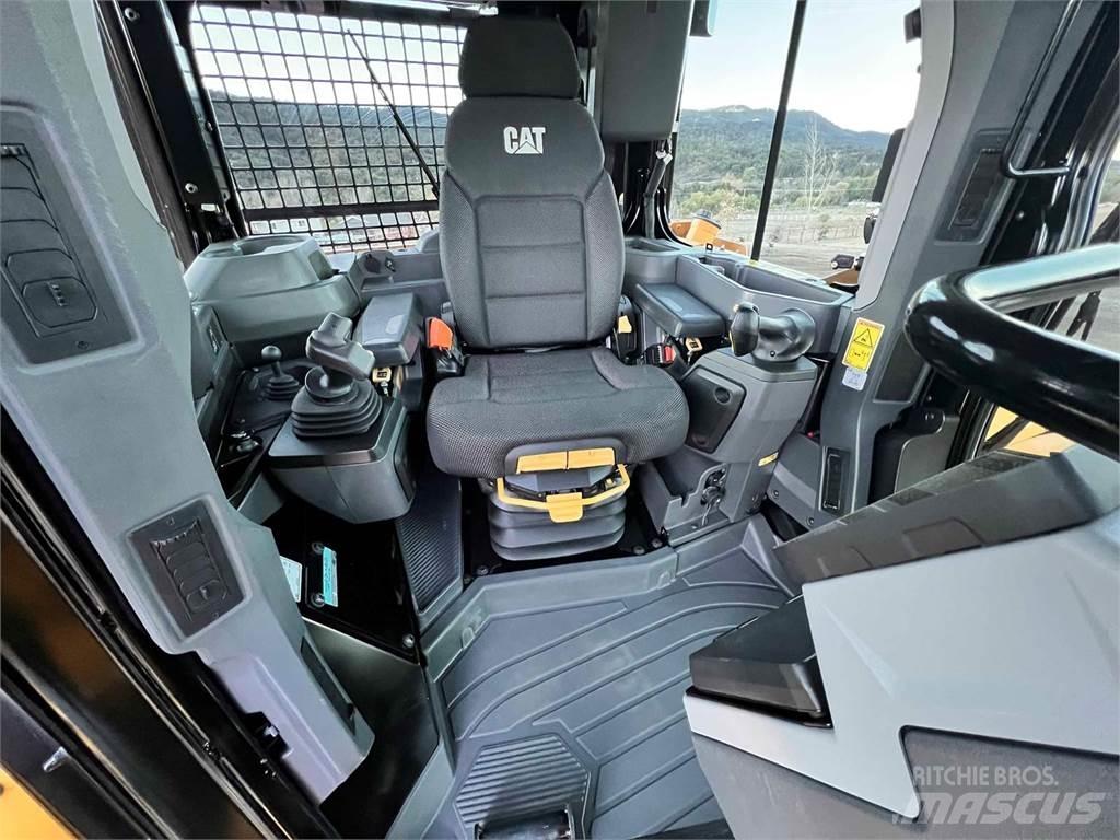CAT D6 XL Crawler dozers