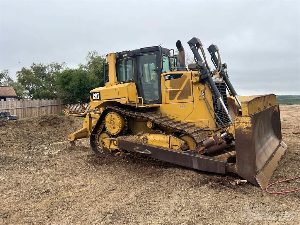 CAT D6T XL Crawler dozers