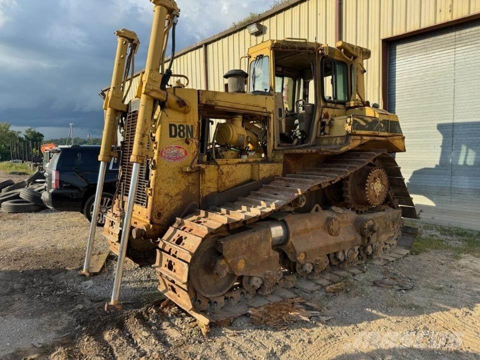 CAT D8N Crawler dozers