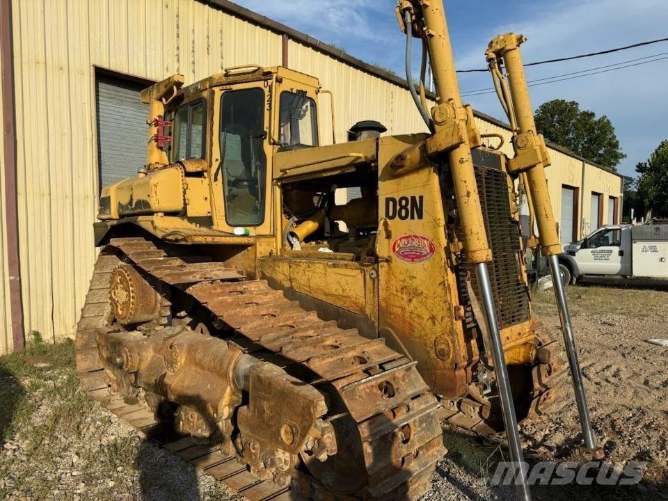 CAT D8N Crawler dozers