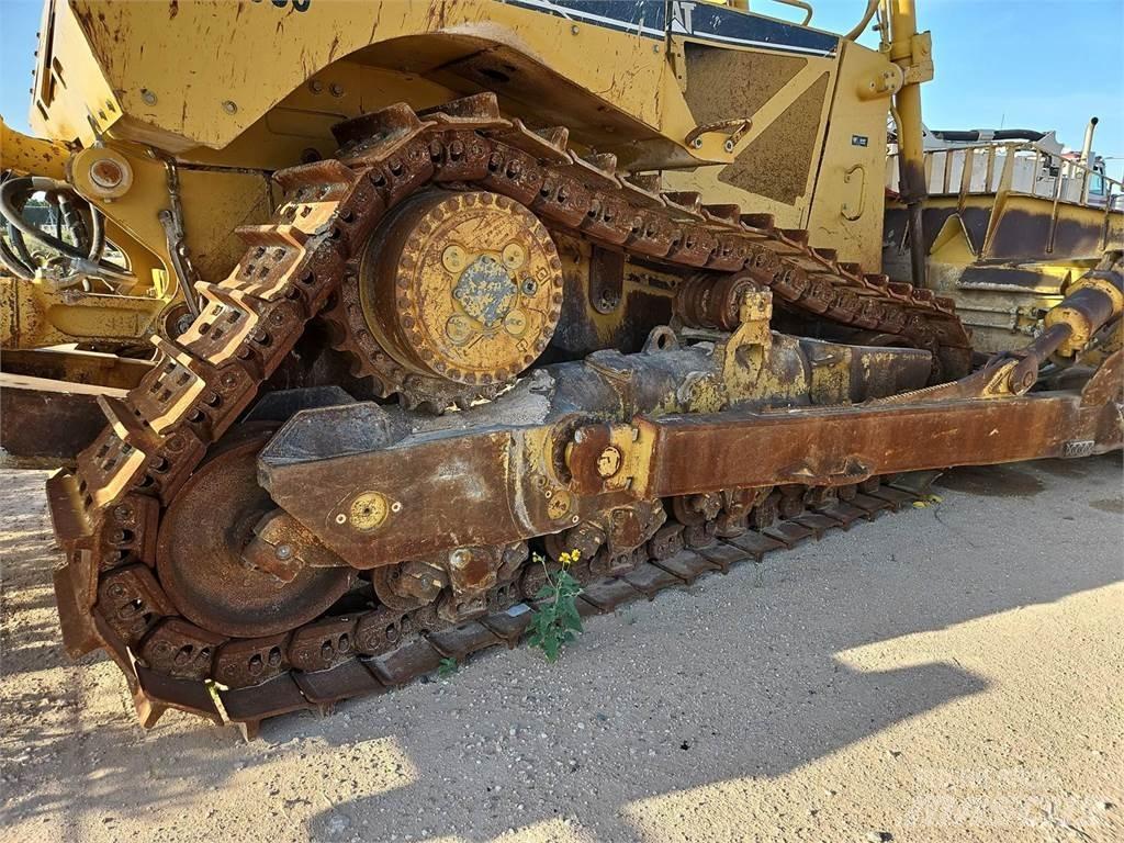 CAT D8T Crawler dozers