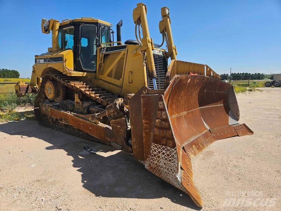 CAT D8T Crawler dozers