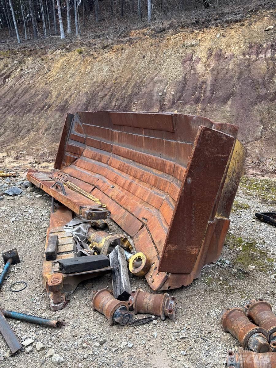 CAT D9R Crawler dozers