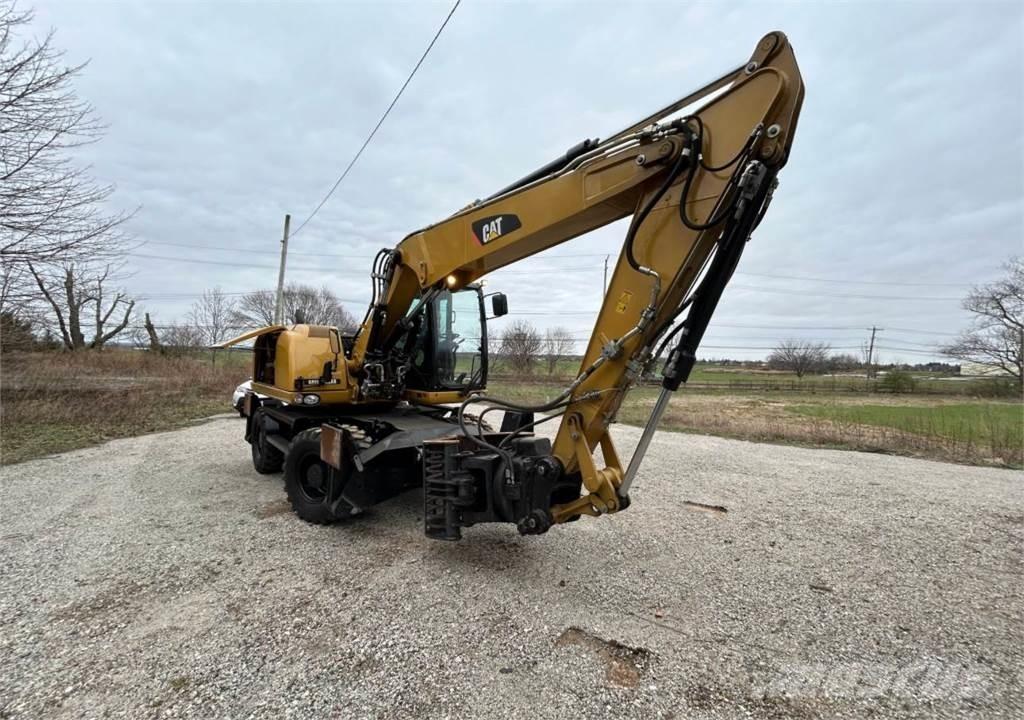 CAT M313D Wheeled excavators