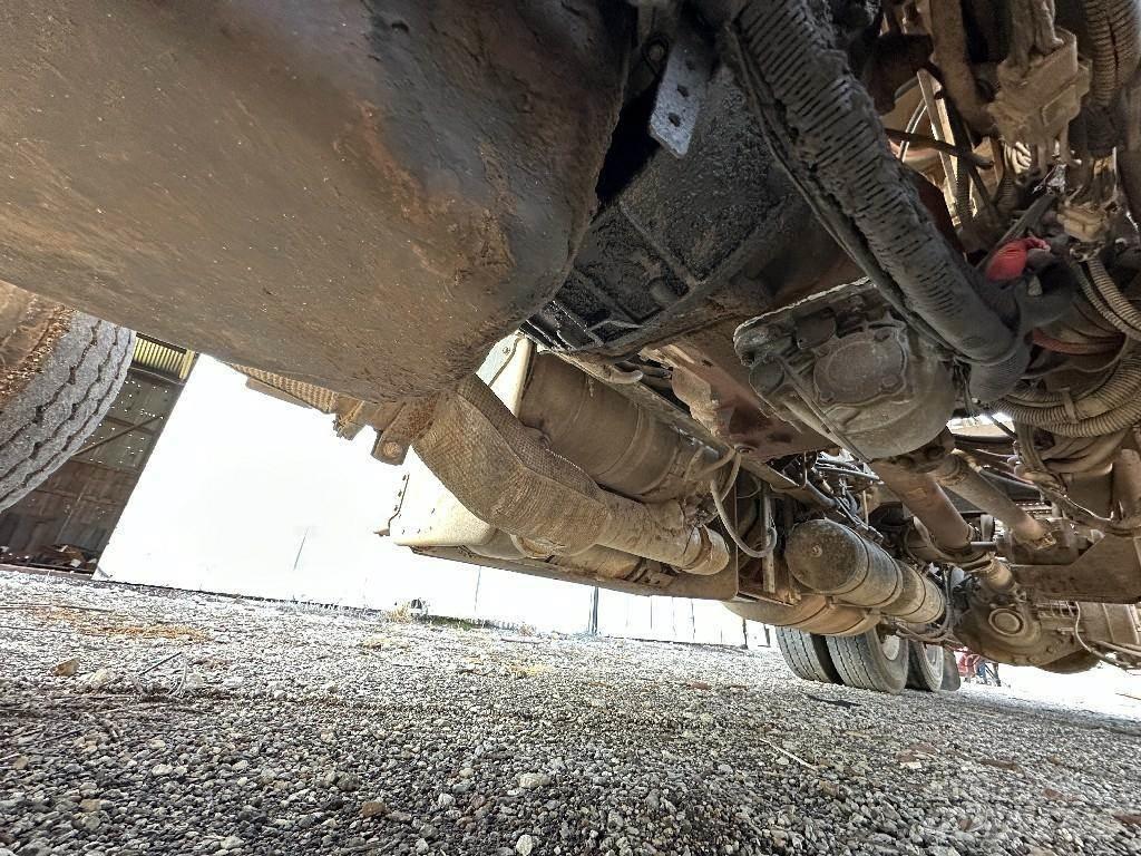 Eaton 388 Transmission