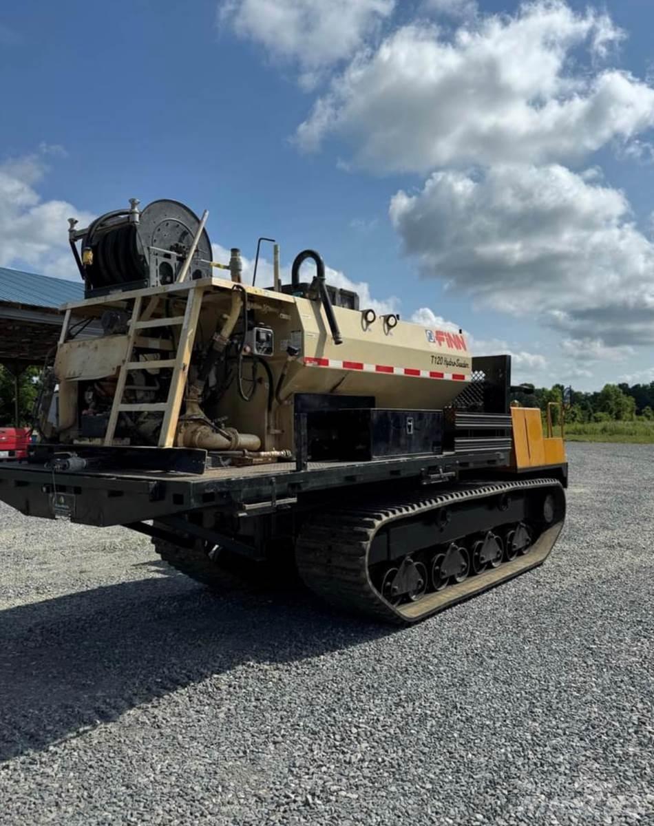 Finn T120 Receiving hoppers, blowers and elevators