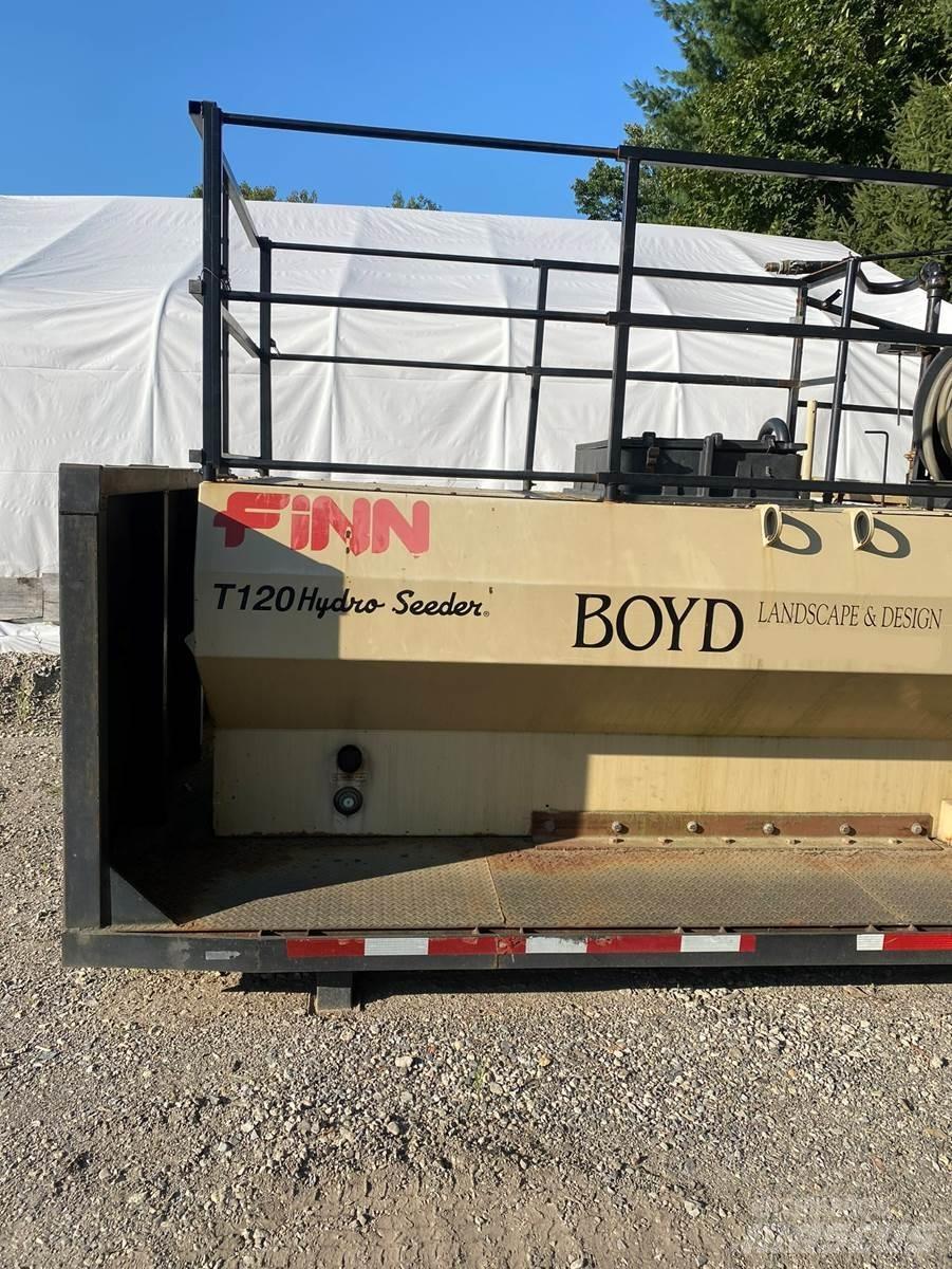 Finn T120 Receiving hoppers, blowers and elevators