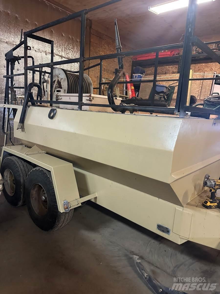 Finn T120 Receiving hoppers, blowers and elevators