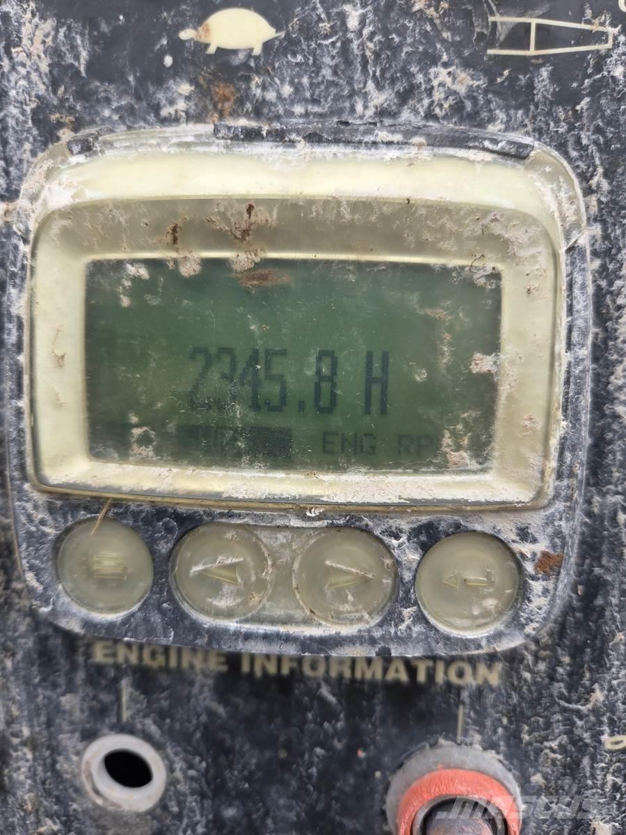 Finn T330 Receiving hoppers, blowers and elevators