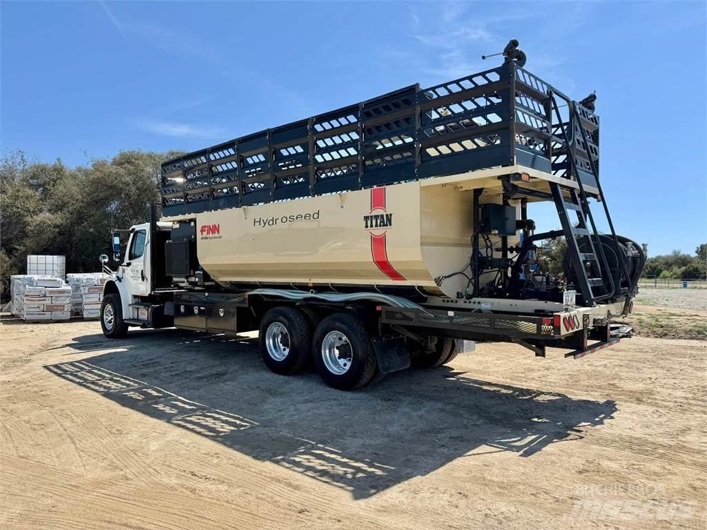 Finn T400 Receiving hoppers, blowers and elevators