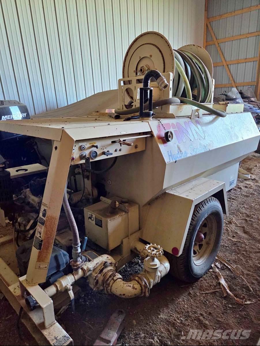 Finn T60T Receiving hoppers, blowers and elevators