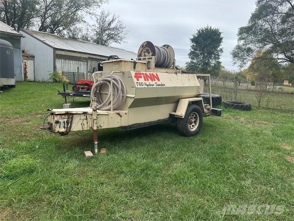 Finn T60T Receiving hoppers, blowers and elevators