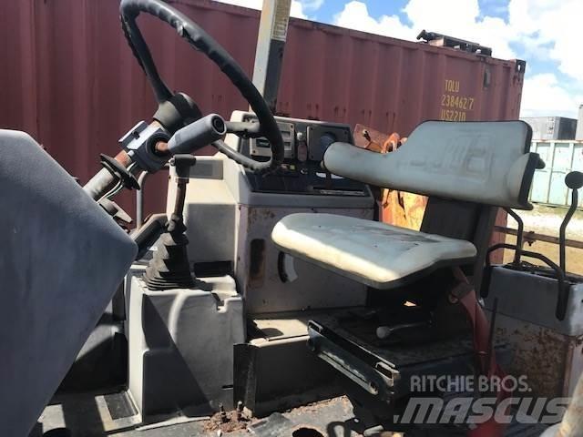 Ford 655D Backhoe loaders