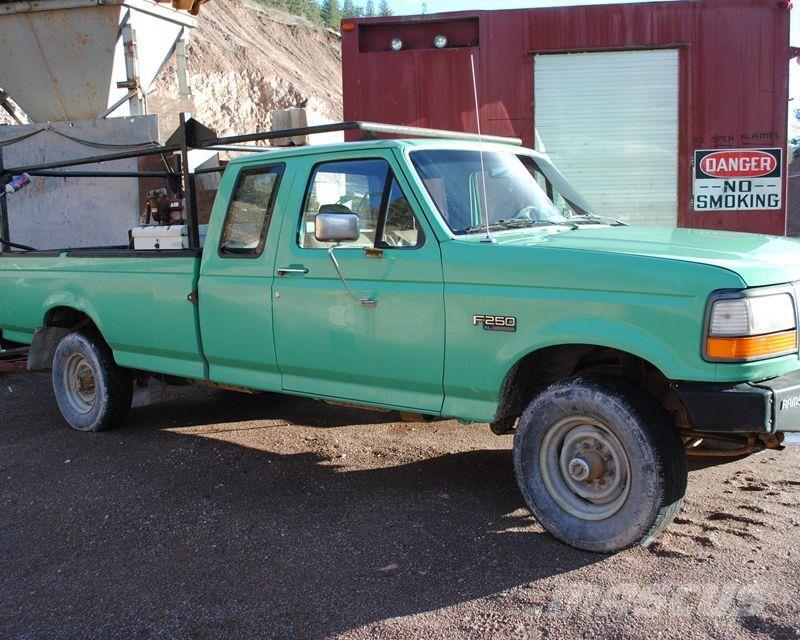 Ford F-250 Pick up/Dropside