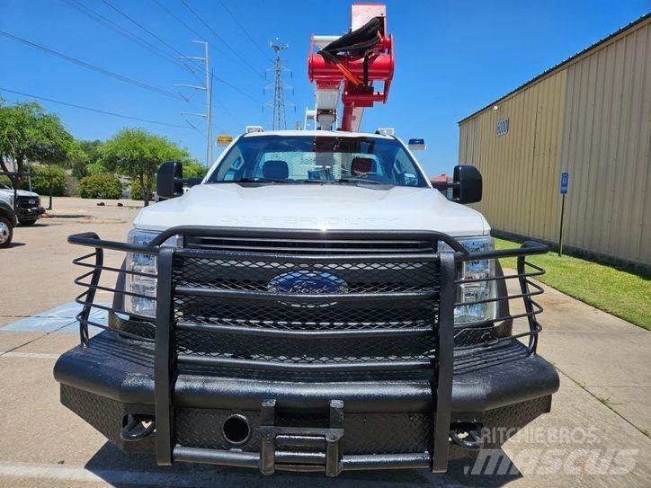 Ford F-550 Truck & Van mounted aerial platforms