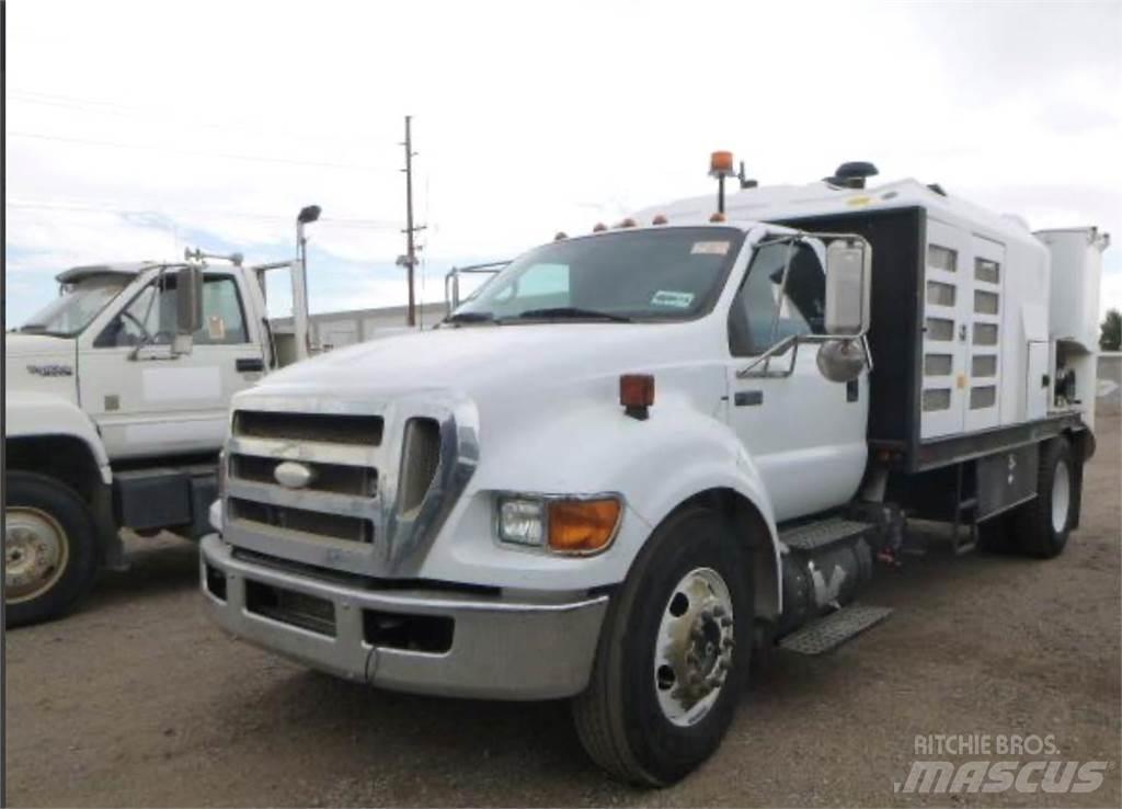 Ford F-650 Combi / vacuum trucks