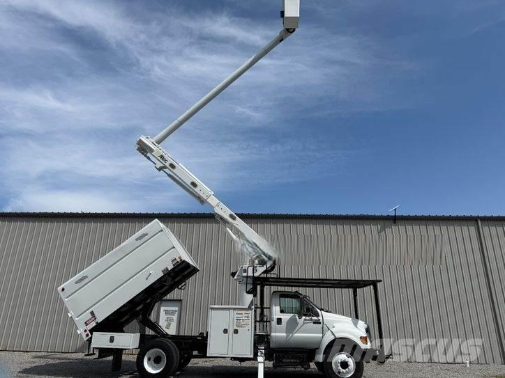 Ford F-750 Truck & Van mounted aerial platforms