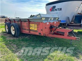 H&S 310 Manure spreaders