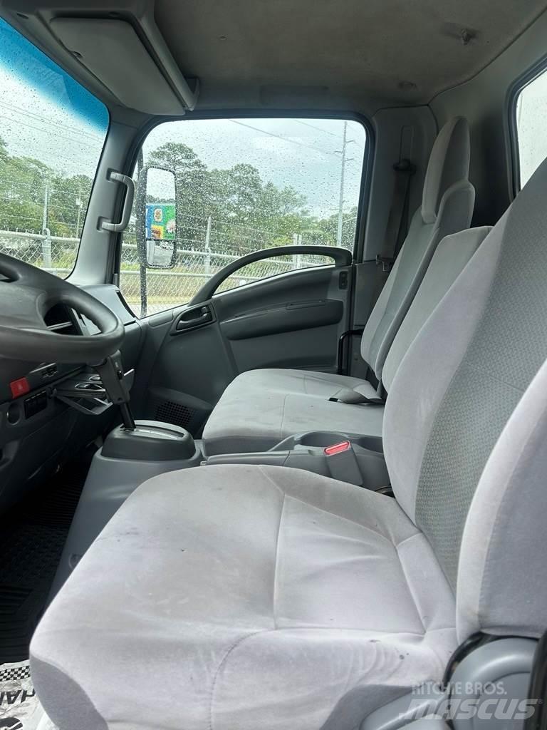 Isuzu NRR Tractor Units