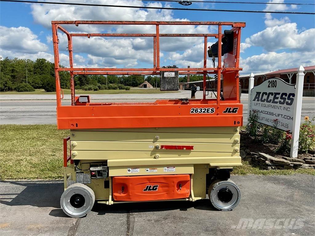 JLG 2632ES Scissor lifts