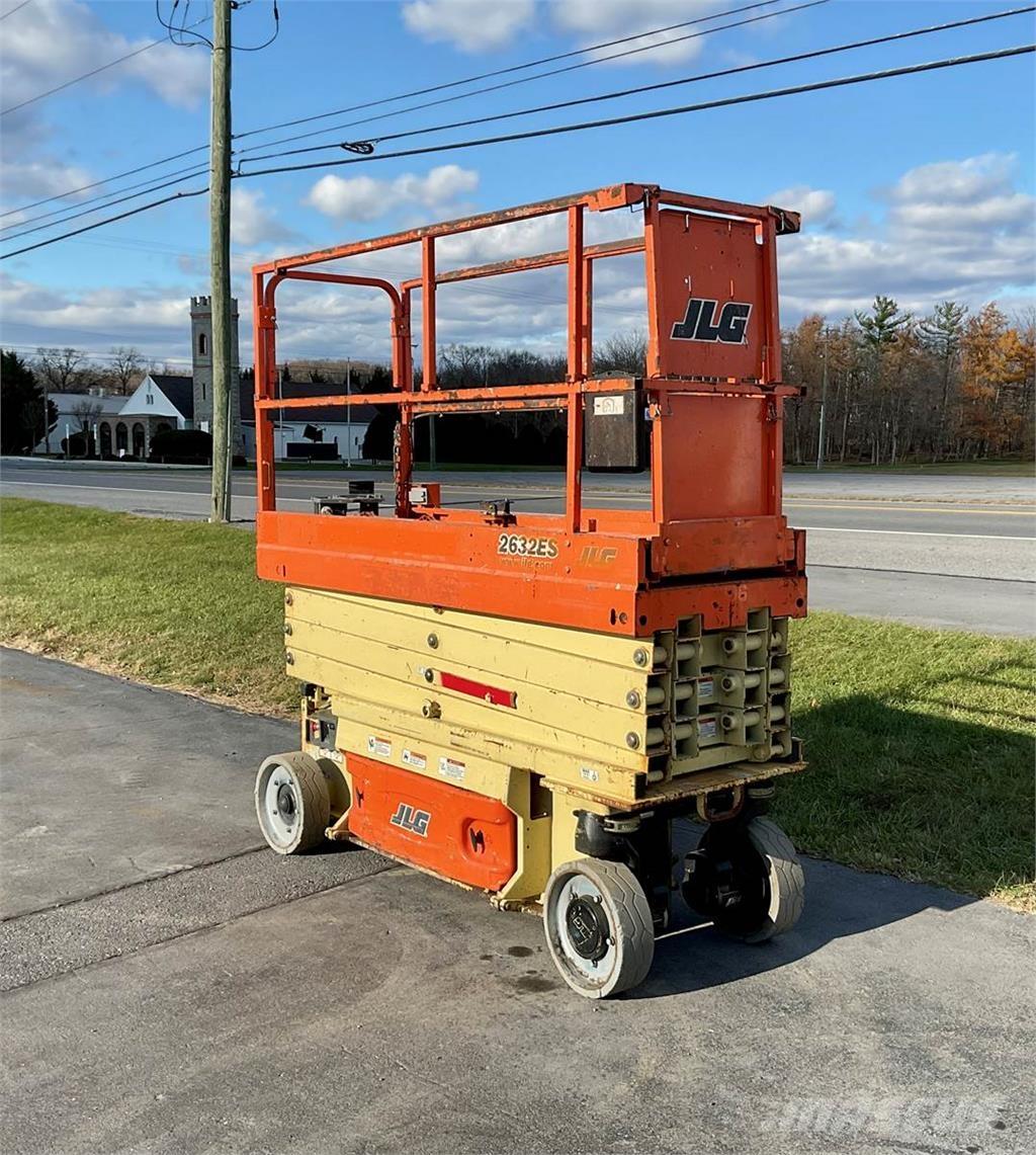 JLG 2632ES Scissor lifts