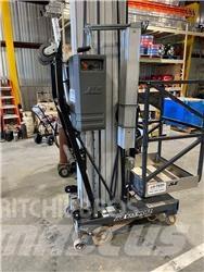 JLG 38AM Vertical mast lifts