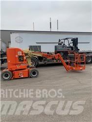 JLG E300AJ Vertical mast lifts