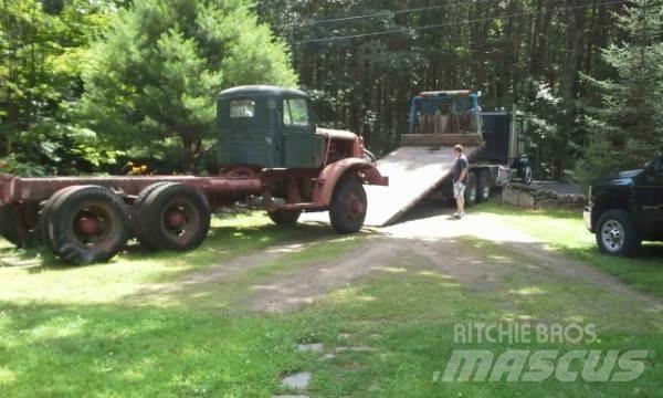 Mack NM Tractor Units