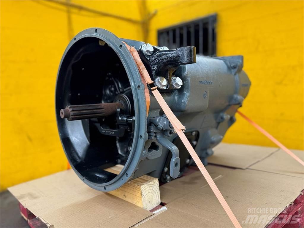 Mack T2100 Transmission