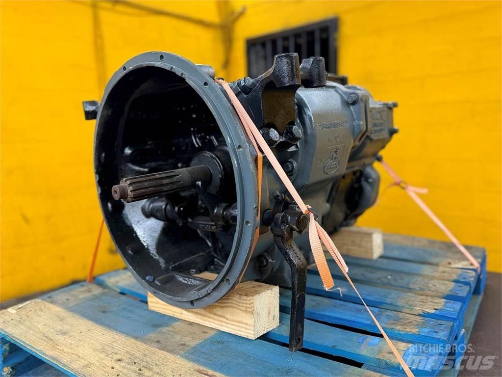 Mack X107A Transmission