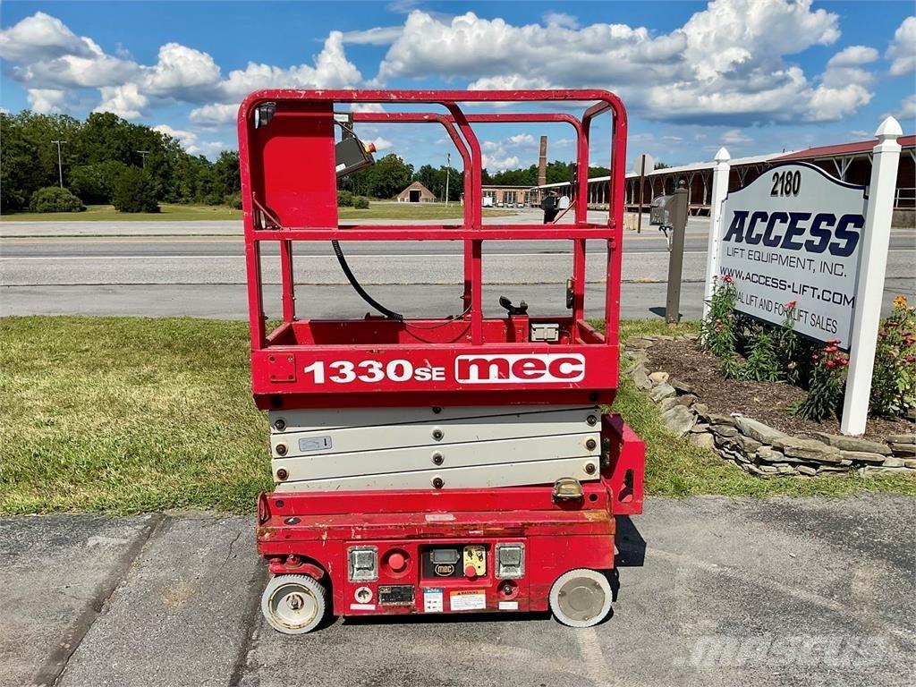 MEC 1330SE Scissor lifts