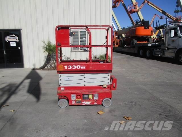 MEC 1330SE Scissor lifts